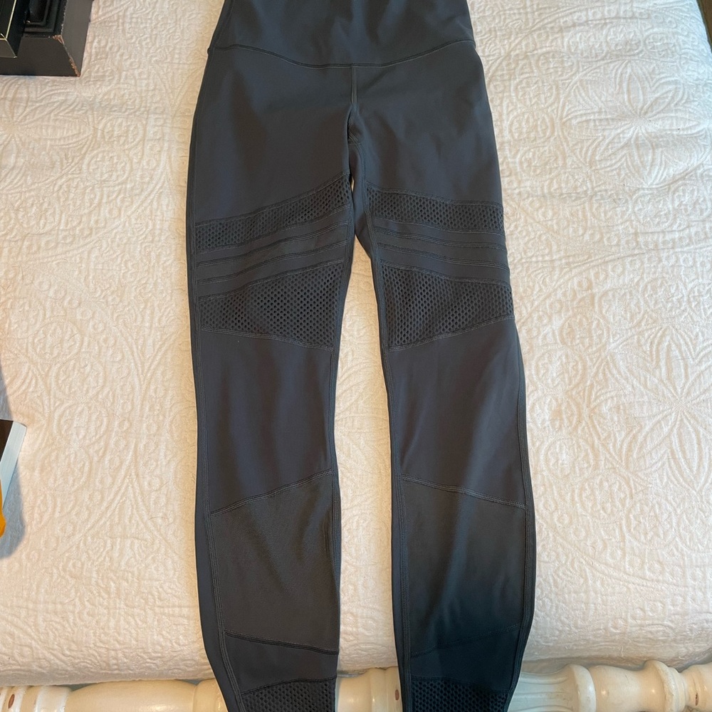 Lulu lemon leggings